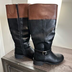 St. John’s Bay Black and Brown Women's Boots